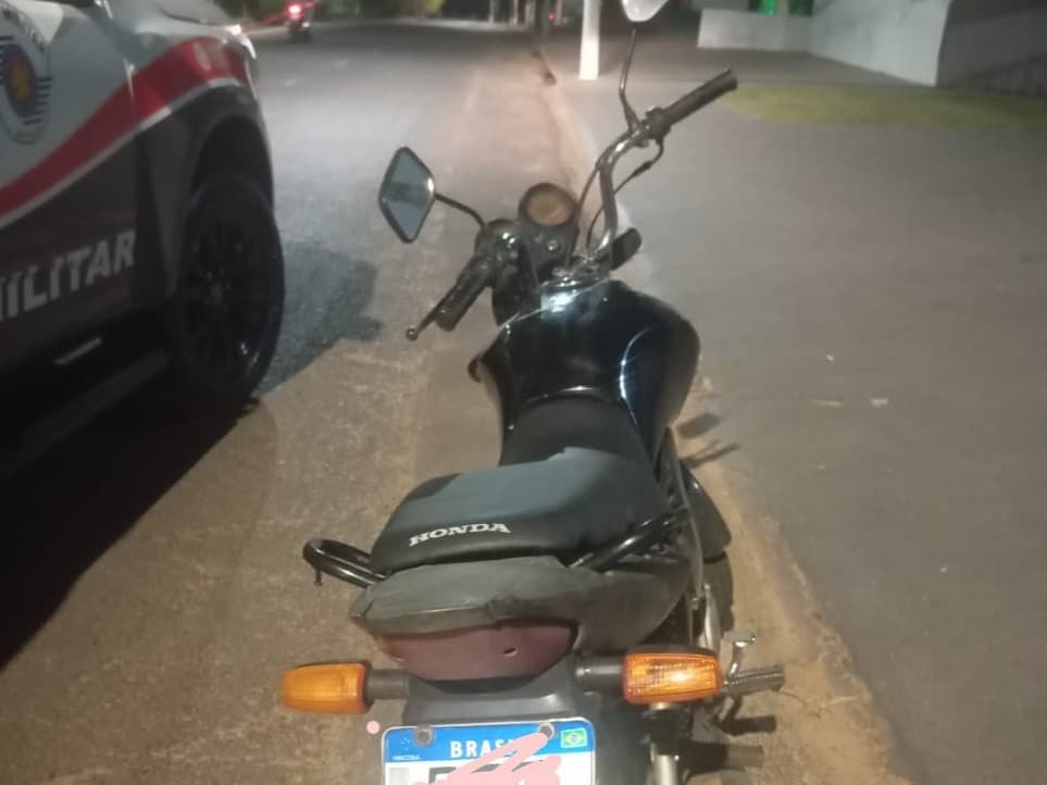 Menor é surpreendido em Olímpia com moto furtada