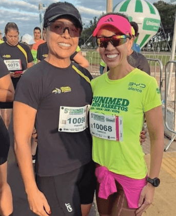 As irmãs Fabiana e Fabrícia Costa celebram a parceria