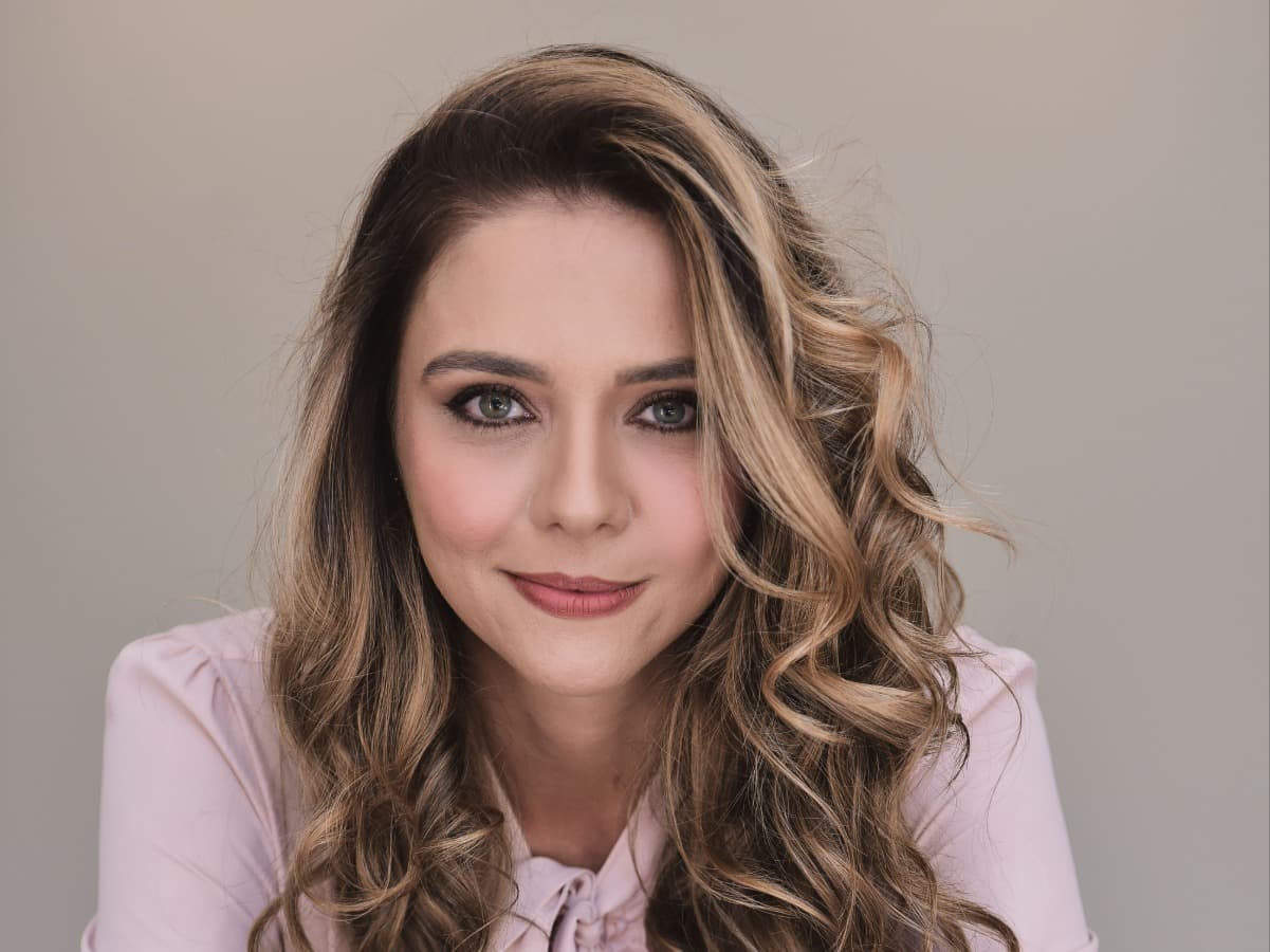 KARLA ARMANI MEDEIROS, historiadora e titular da cadeira 7 da ABC | @profkarlaarmani