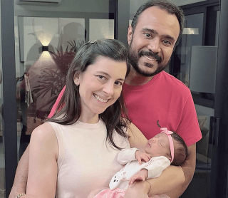 O casal Marcos Teixeira Júnior e Leticia com a amada filha Antonella
