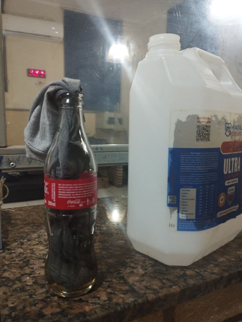 GCM prende suspeitos de atear fogo em varanda de residência