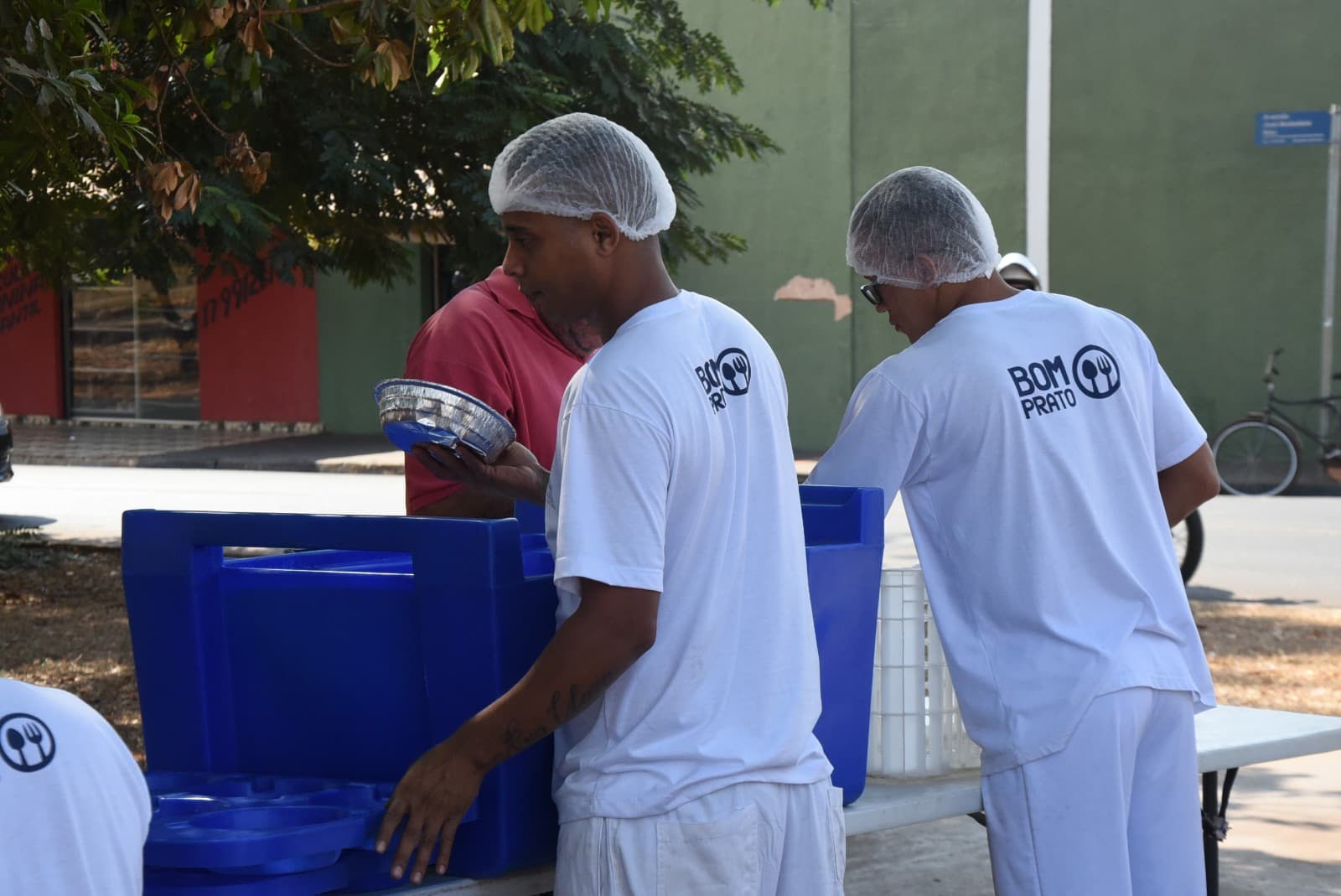 Bom Prato oferece novos pratos em suas unidades fixa e móvel