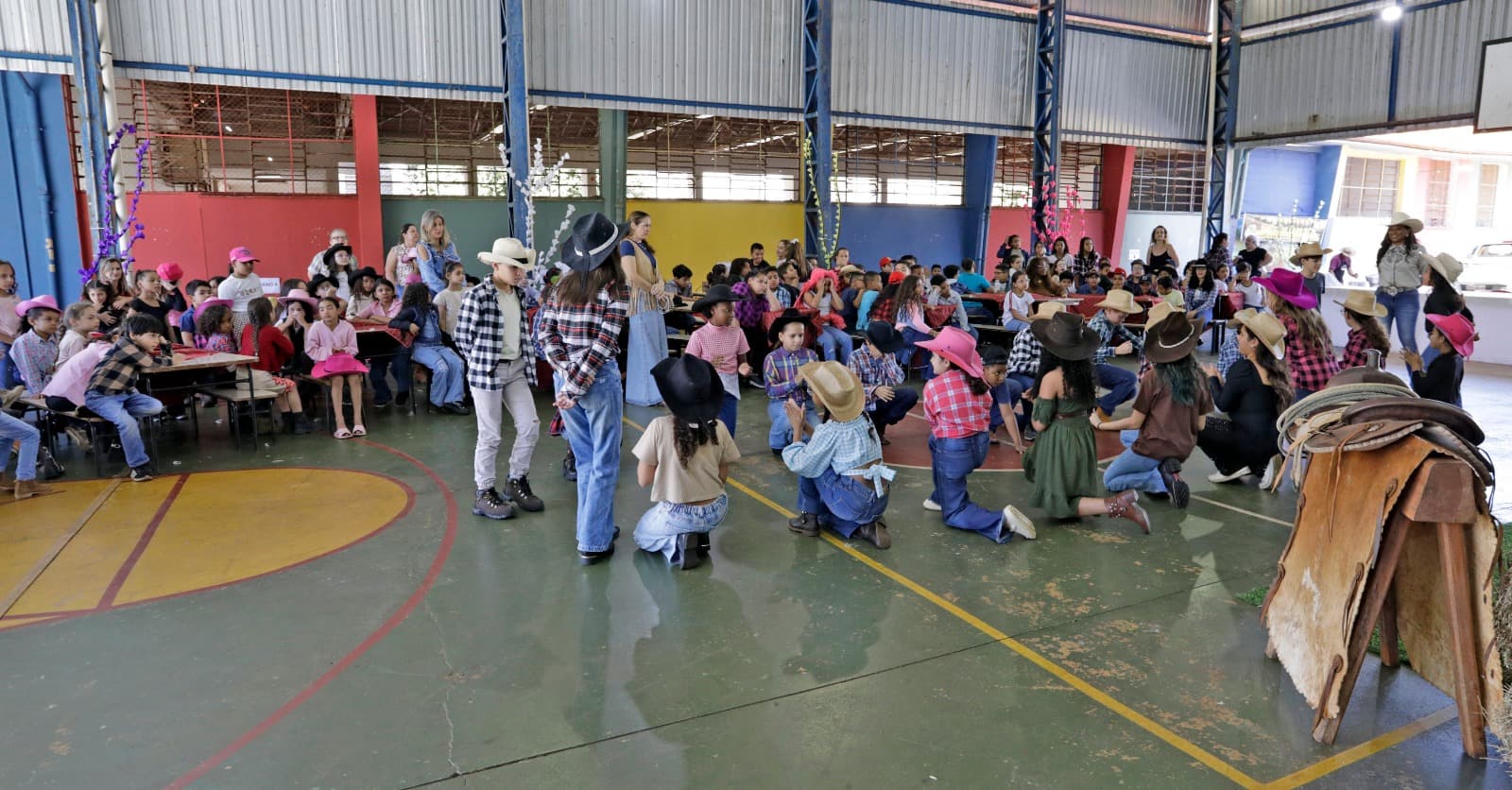 Queima do Alho celebra tradição nas escolas