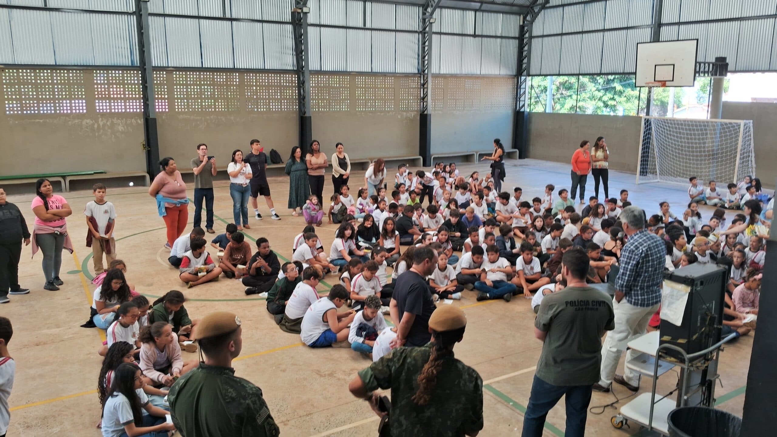 Alunos participam de palestra sobre “Bem Estar Animal” e “Crimes de Maus-tratos contra Animais”