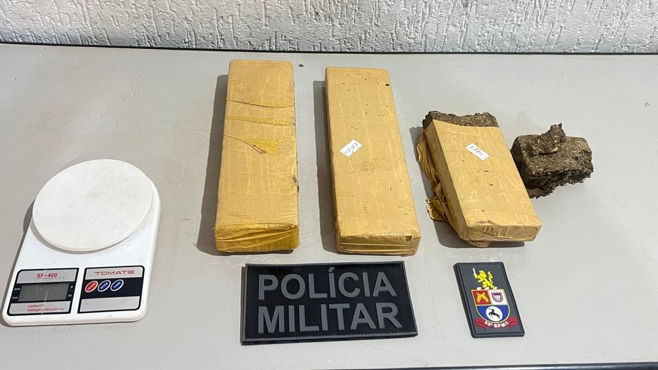 PM apreende mais de 3kg de maconha