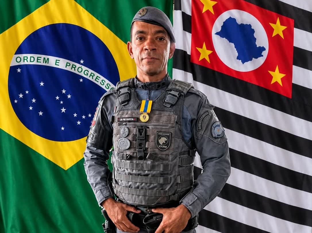 Policial de Barretos é homenageado com Medalha Cinquentenário do Canil da PM