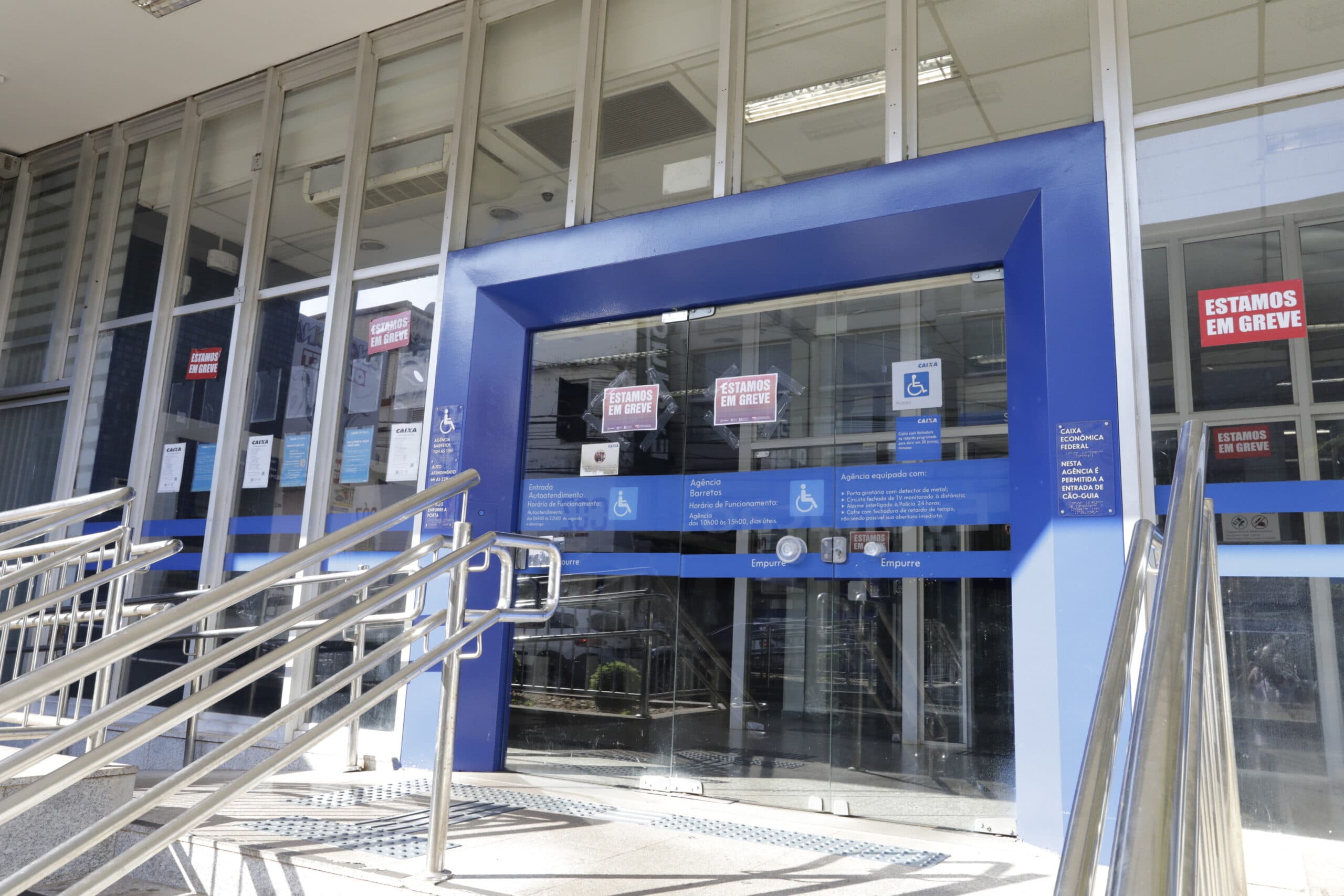 Bancários da Caixa seguem com movimento grevista por tempo indeterminado