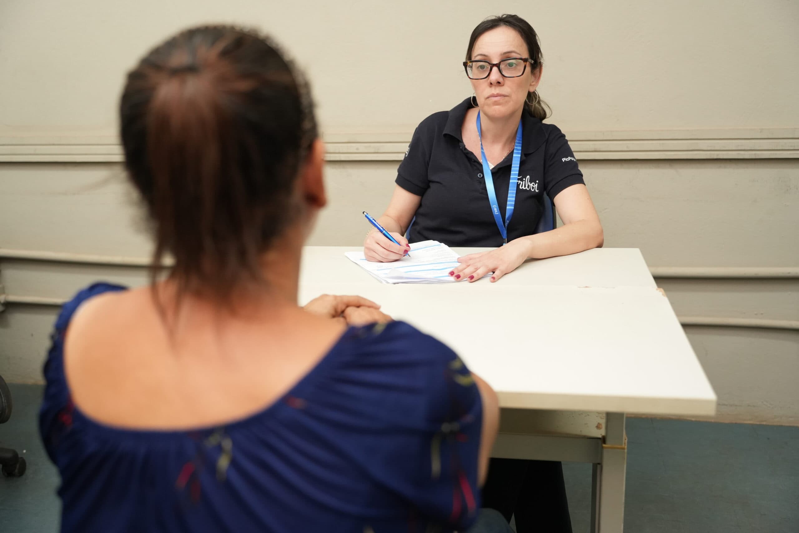Oportunidades de emprego em frigorífico atraem candidatos