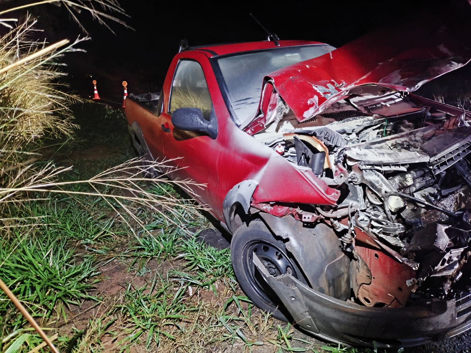 Condutor fica ferido durante colisão na rodovia Brigadeiro Faria Lima