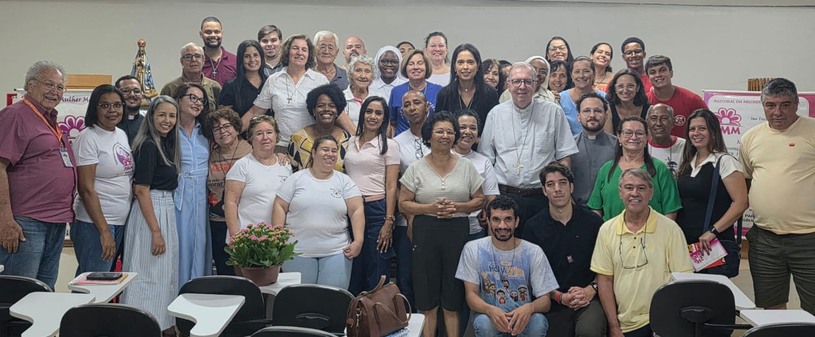 Encontro na Cúria debate “Violência contra a Mulher”