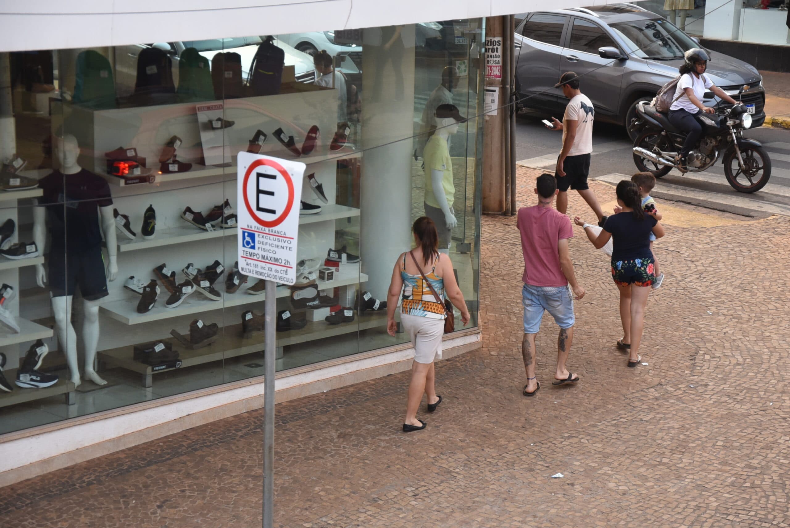 Comércio lança campanha com prêmios e atrações para o Dia das Crianças