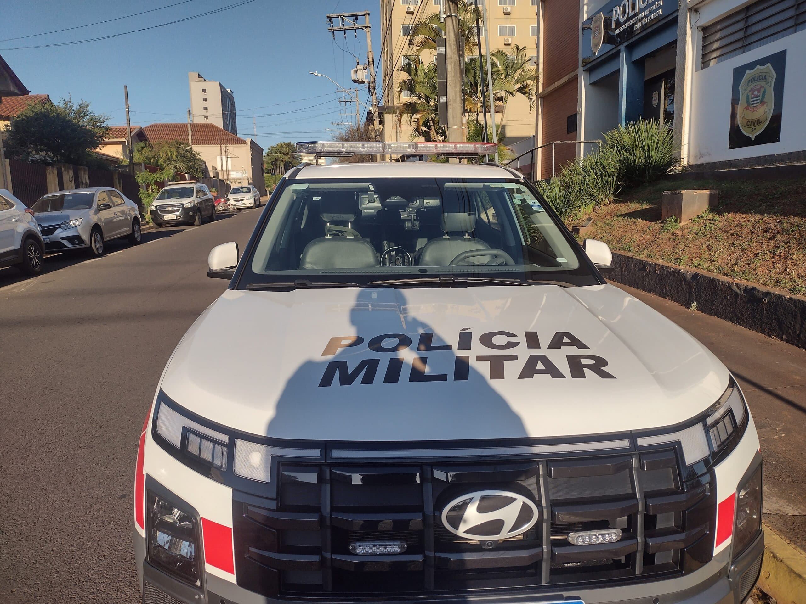 Polícia Militar detém menores por tráfico de entorpecente