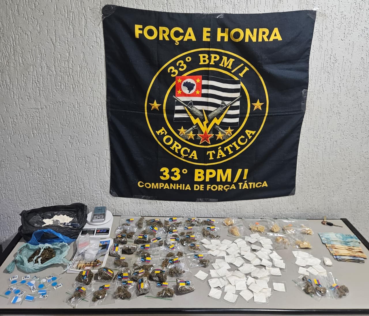 Força Tática prende casal suspeito de realizar delivery de drogas em Barretos